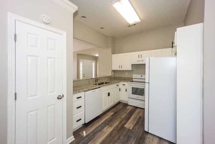 80 Caledon Way - Photo 3 of 18