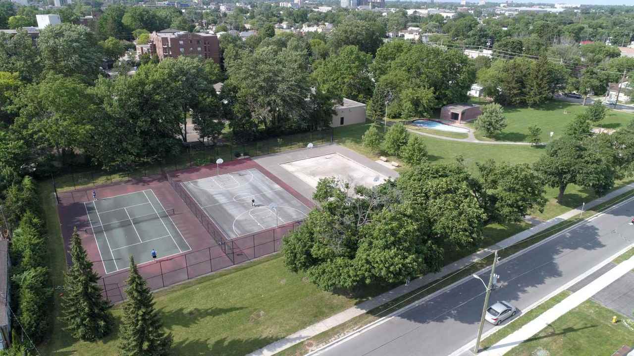 435 Nelson Street - Photo 2 of 14