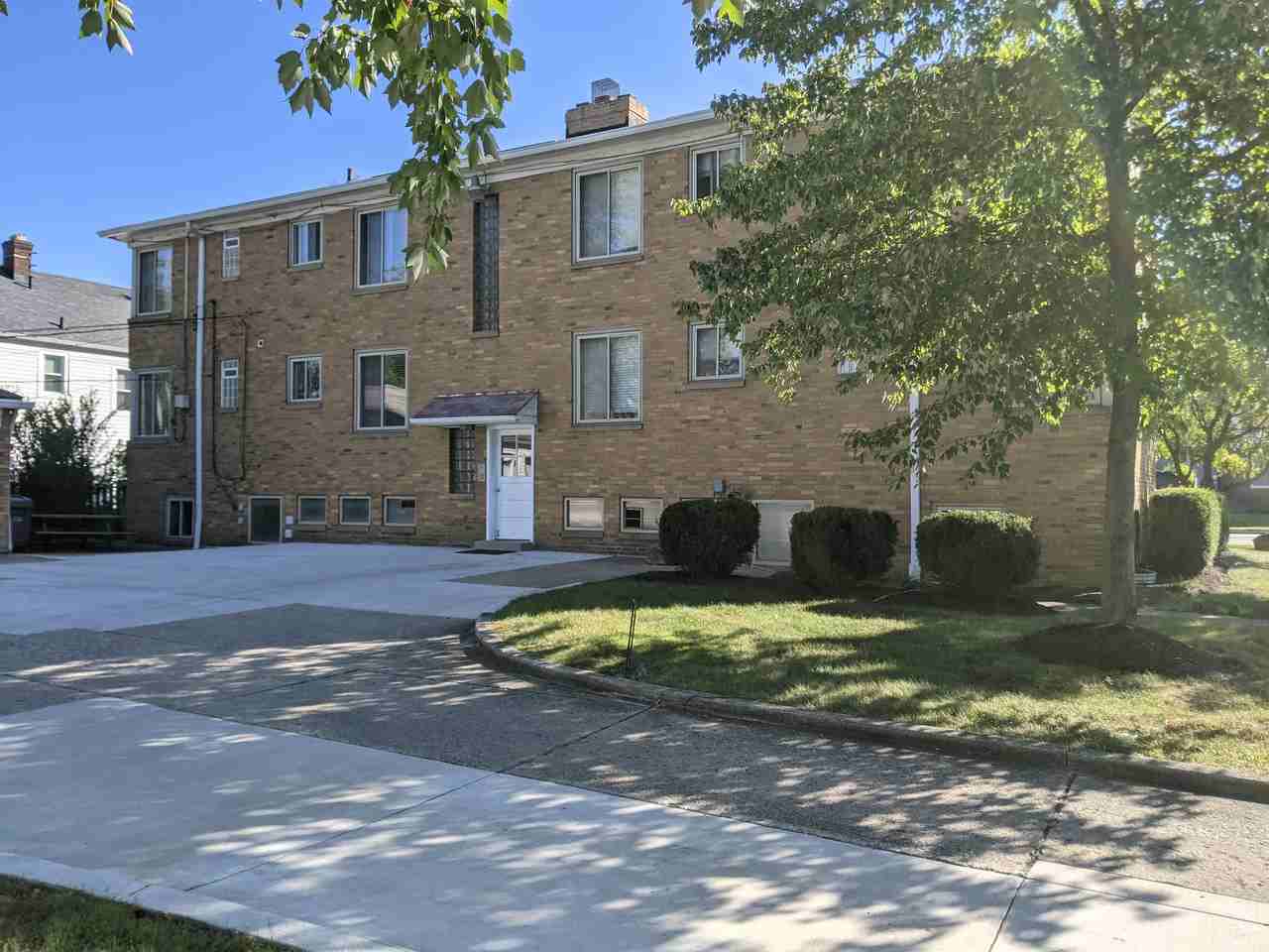 2372 Wooster Rd #2