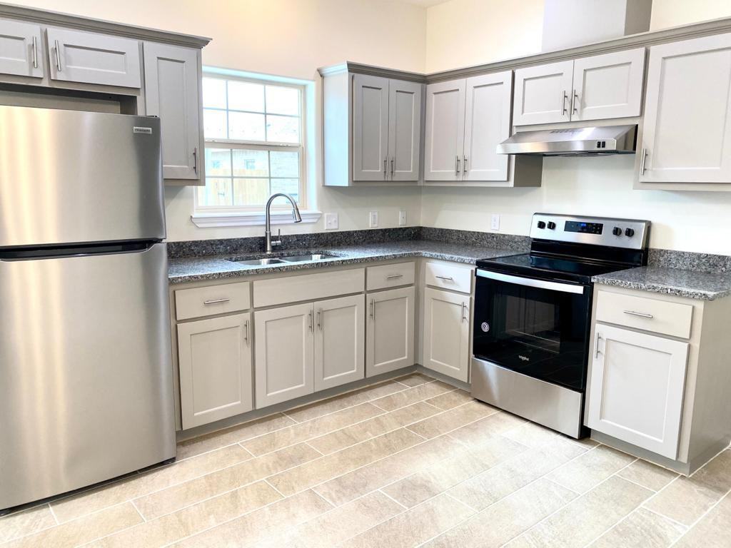 Nightingale Ave - Photo 3 of 11