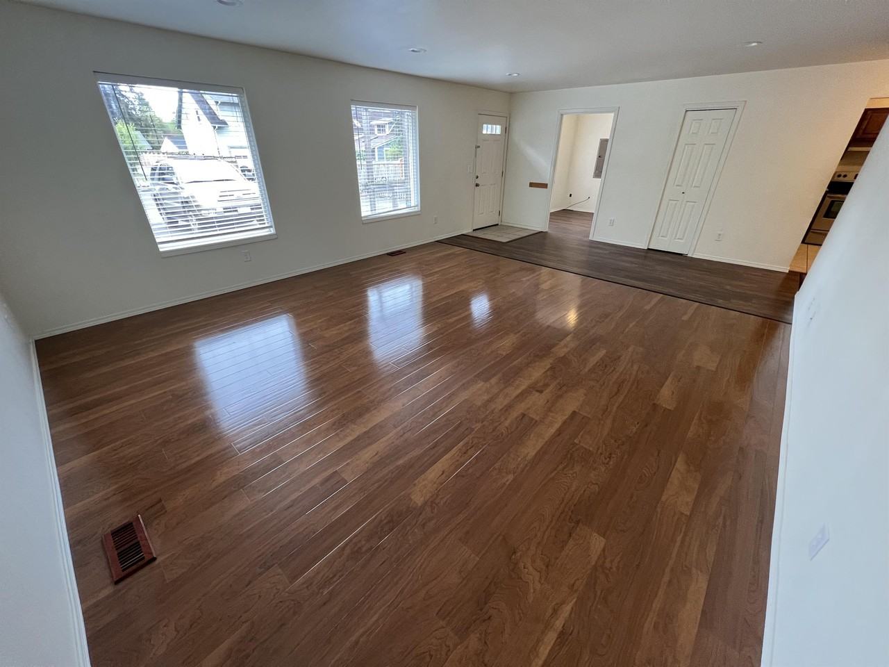 103 E Grand St #1 - Photo 6 of 38