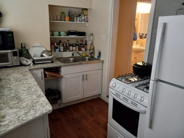 2041 Pine St #1 - Photo 5 of 15