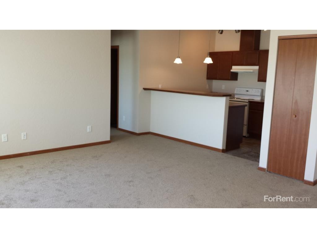 The Residence at Whispering Hills - Photo 3 of 3