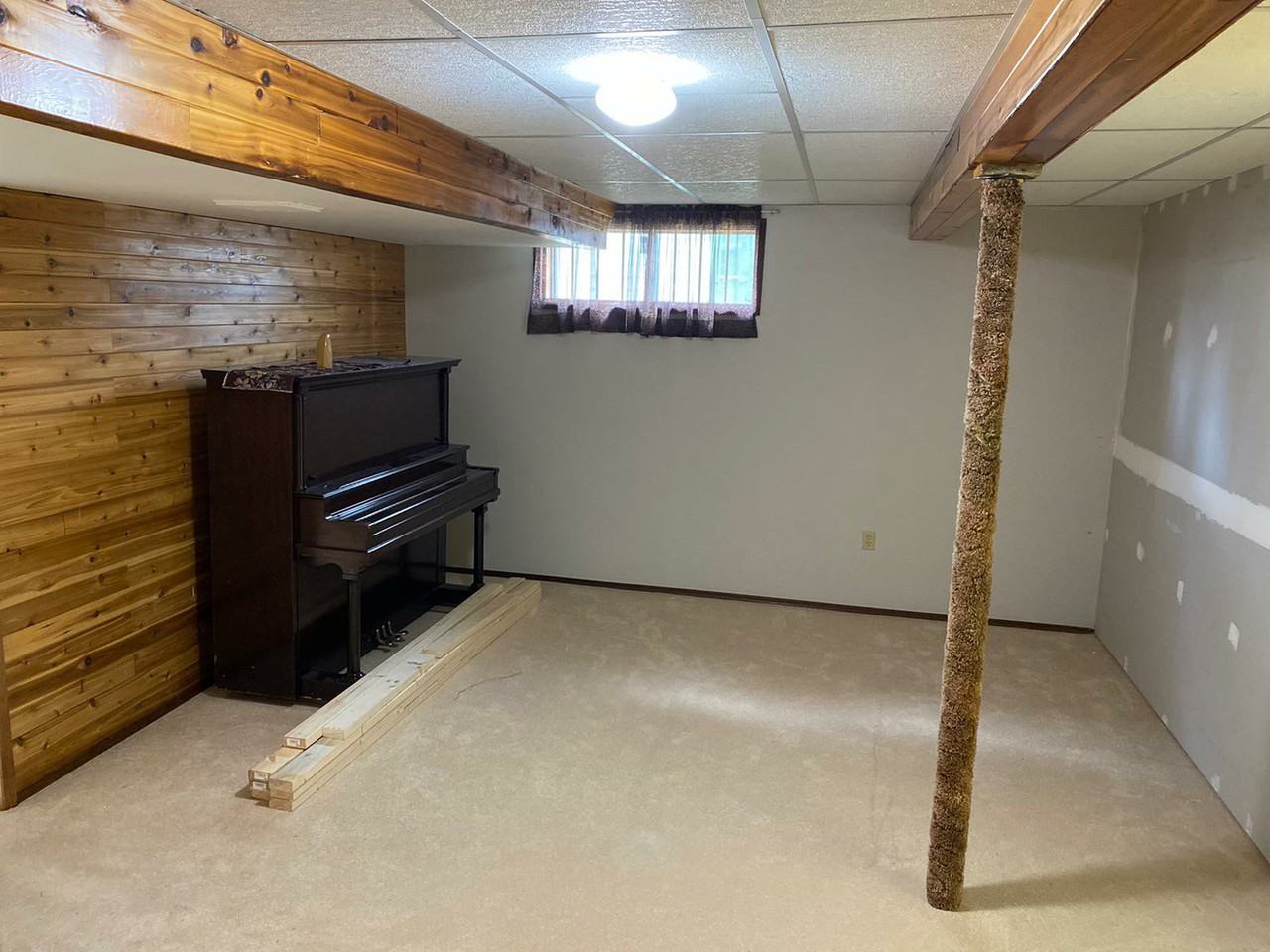 10442 10A Avenue Northwest - Photo 2 of 15