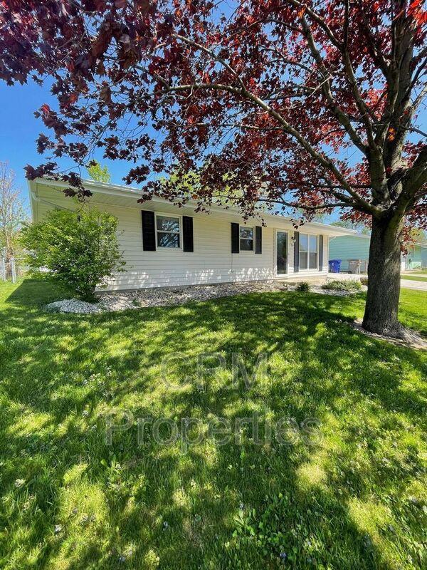 700 Maumee Dr - Photo 2 of 16