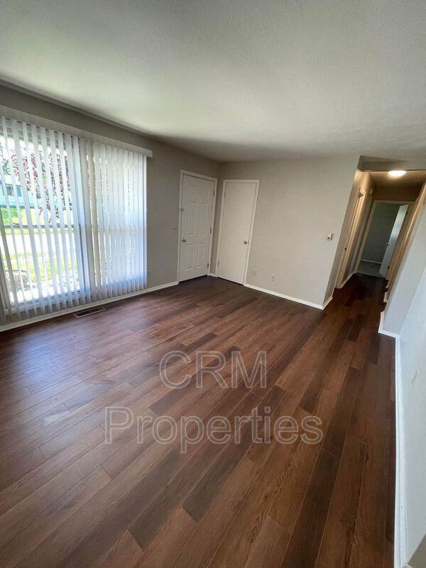 700 Maumee Dr - Photo 3 of 16