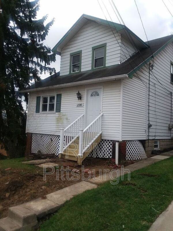 2356 Groveland St - Photo 2 of 11