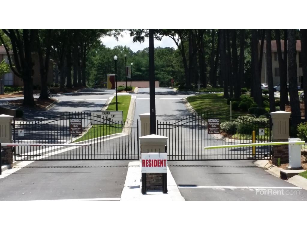 Legacy Apartments - Photo 2 of 19