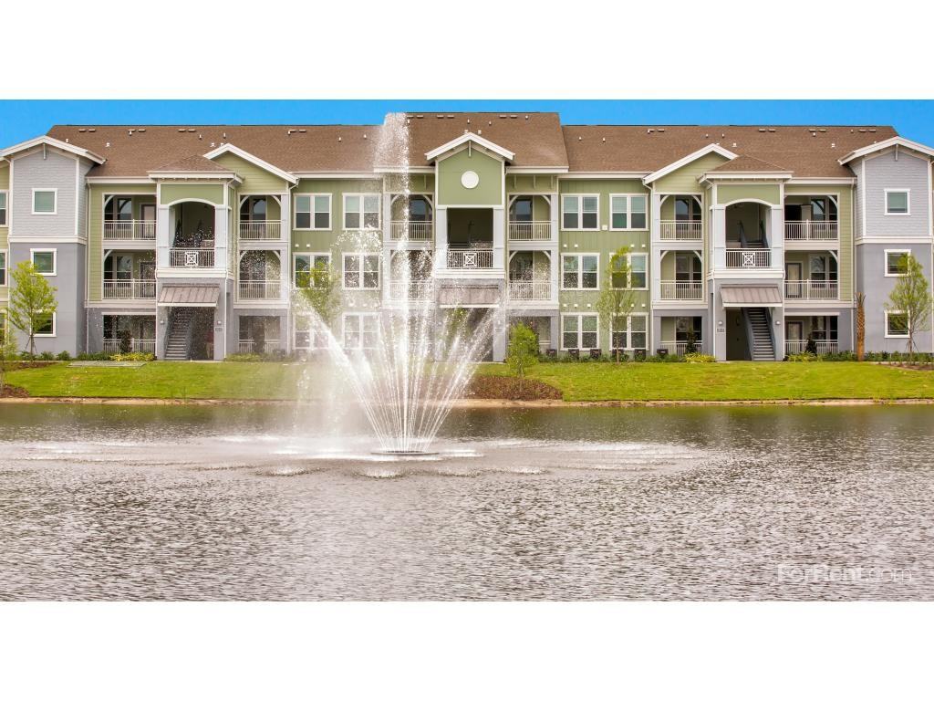 Elan Towne Center - Photo 3 of 3