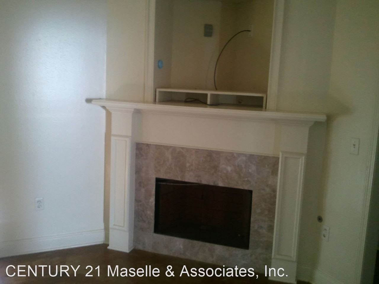 112 Gaddy Dr - Photo 3 of 4