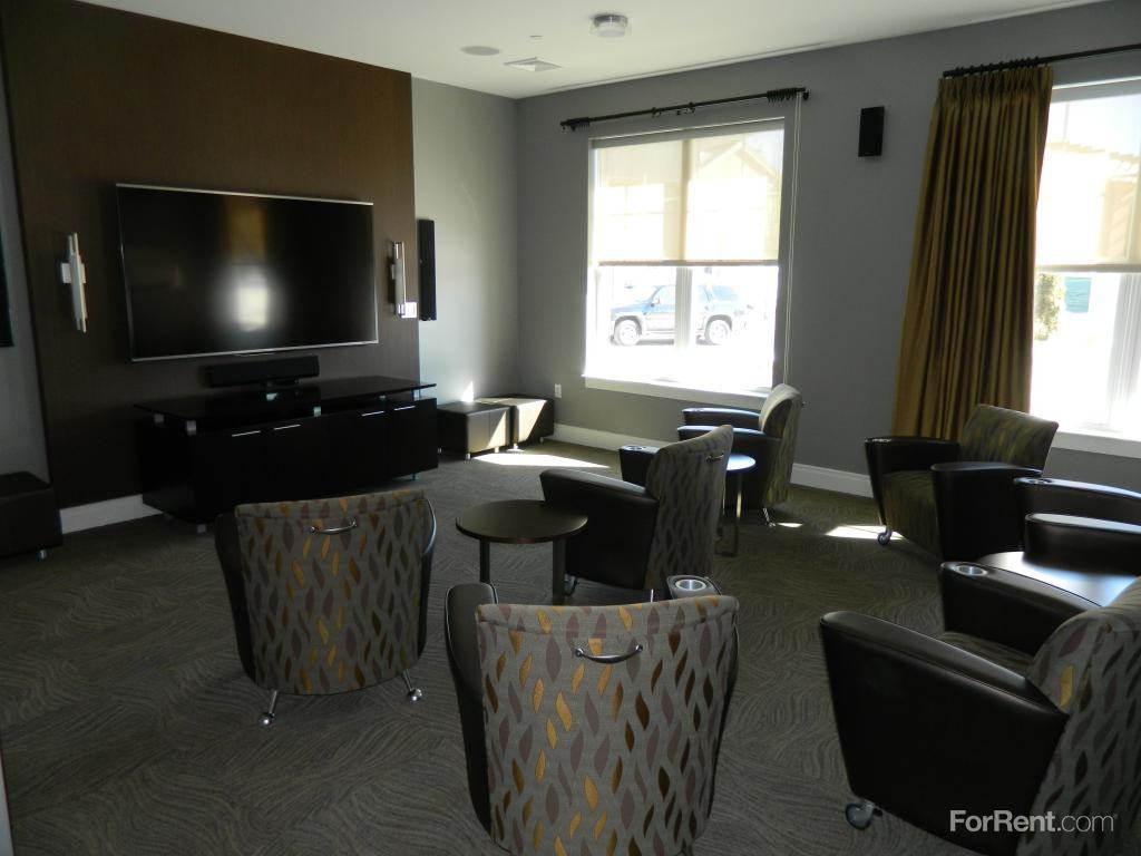 Bell Watertown Apartments 100 Woodview Way, Watertown Town, MA 02472