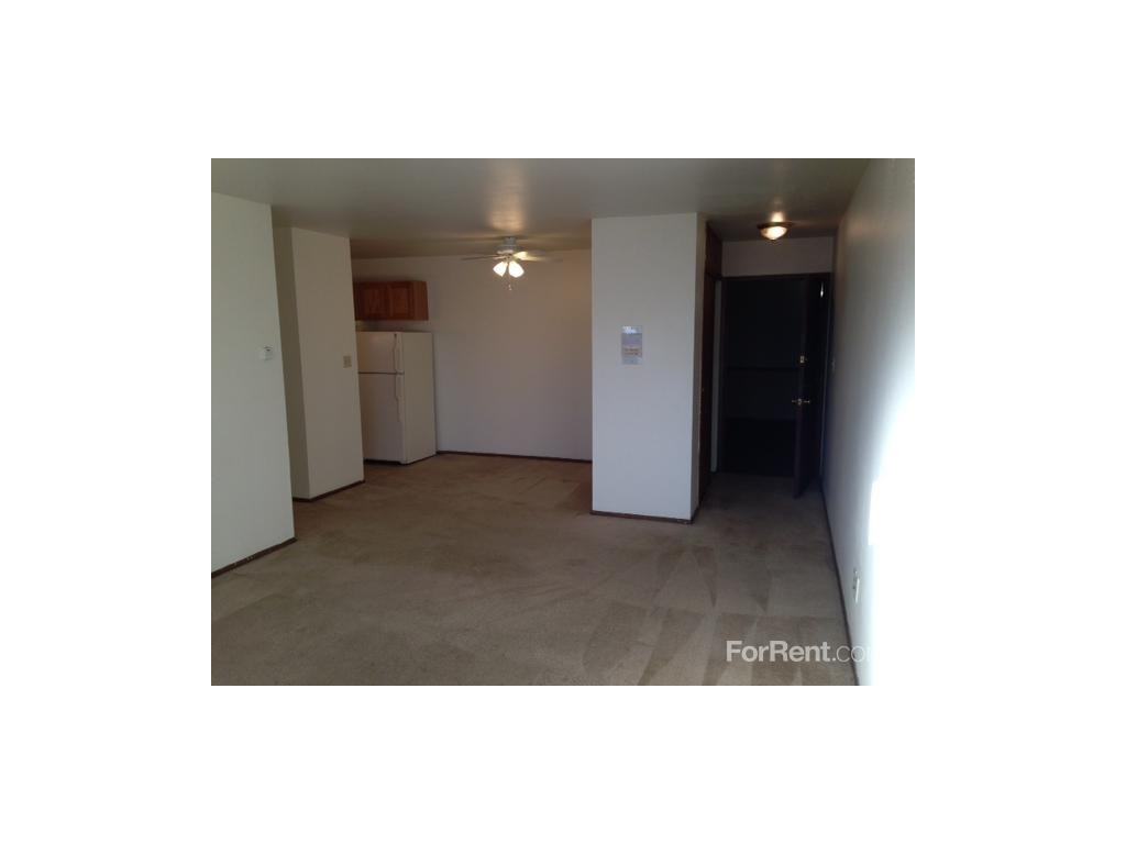 Colonial Creek Apartments - Photo 2 of 2