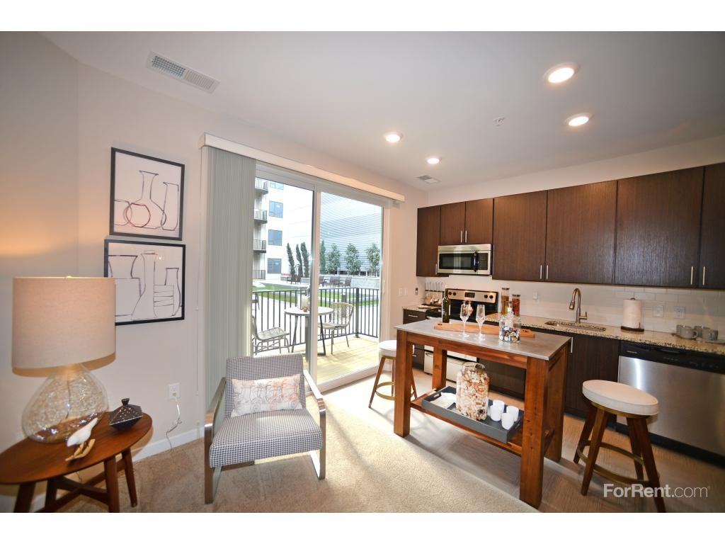 Encore 4505 at Town Center - Photo 2 of 19