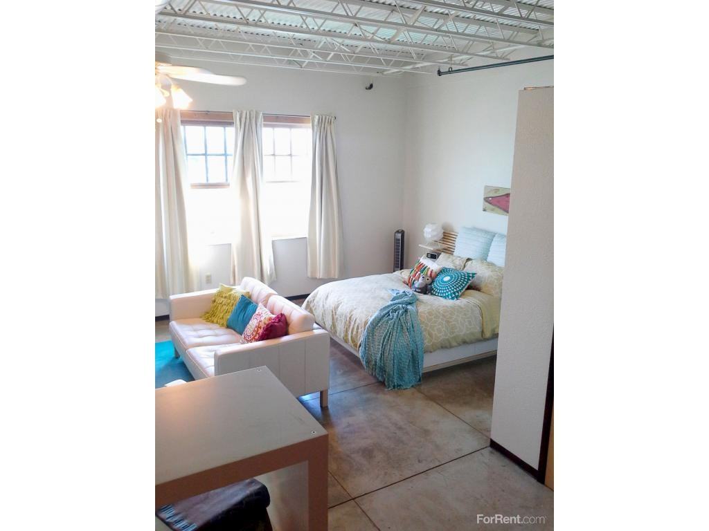 Waco Loft Living - Photo 2 of 19