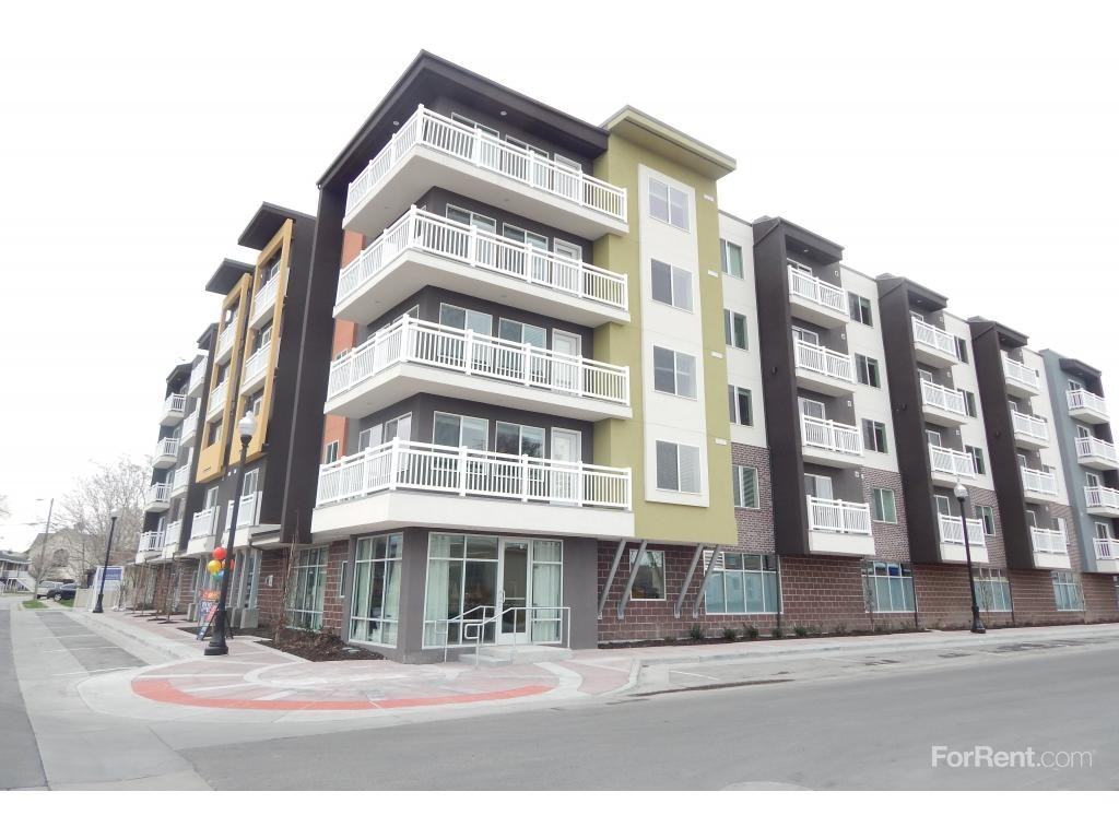 Center Court - Photo 2 of 3