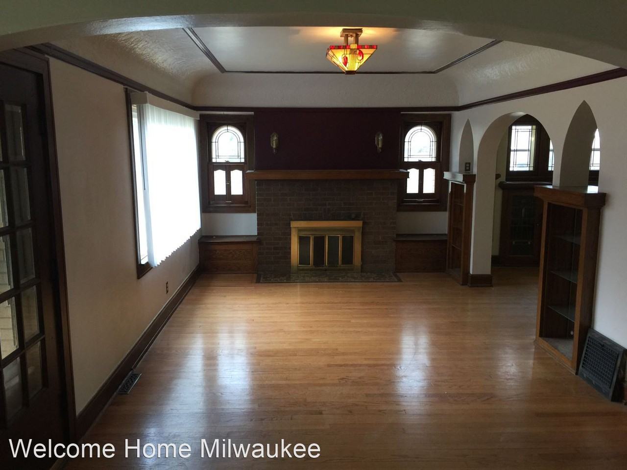 2978 N 53rd St - Photo 2 of 20