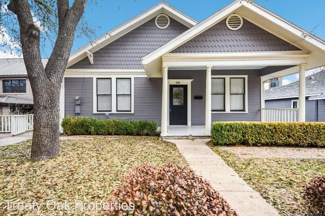 Duplex unit in Tarrytown, Close to Downtown - Photo 2 of 40