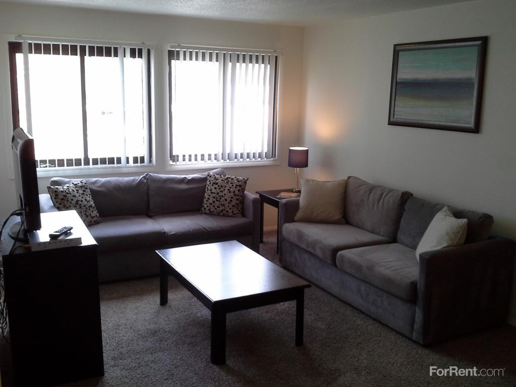 Campus View Apartments - Photo 2 of 14