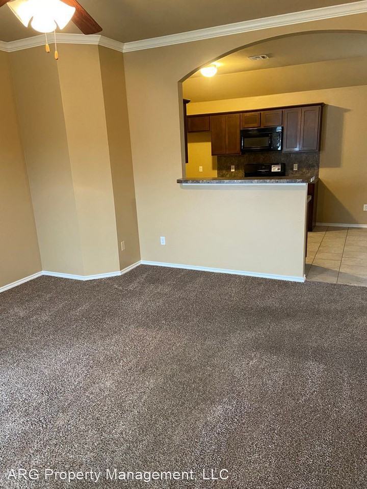 6116 Johnnie Ter - Photo 2 of 7