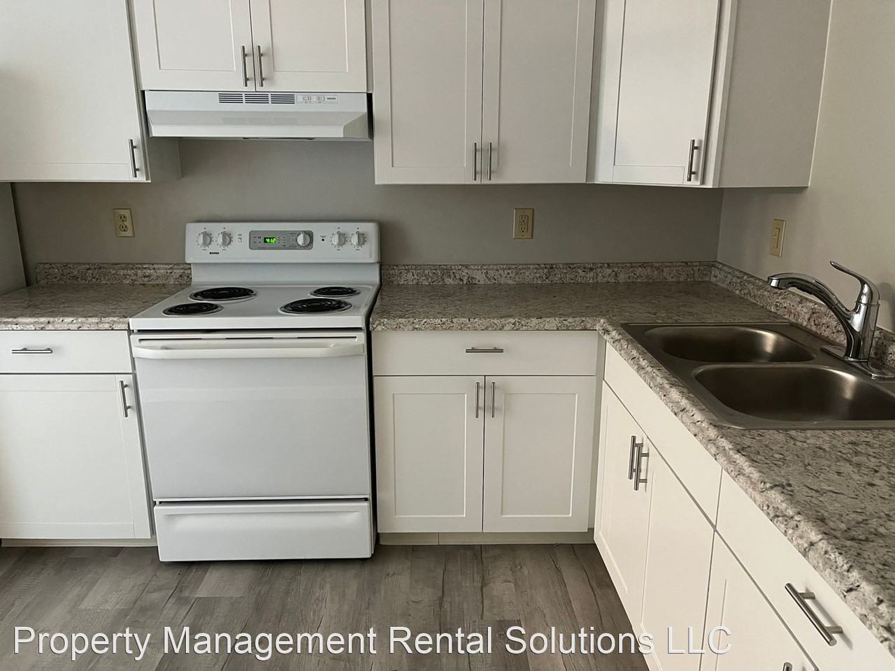 37 Deena Way - Photo 3 of 9