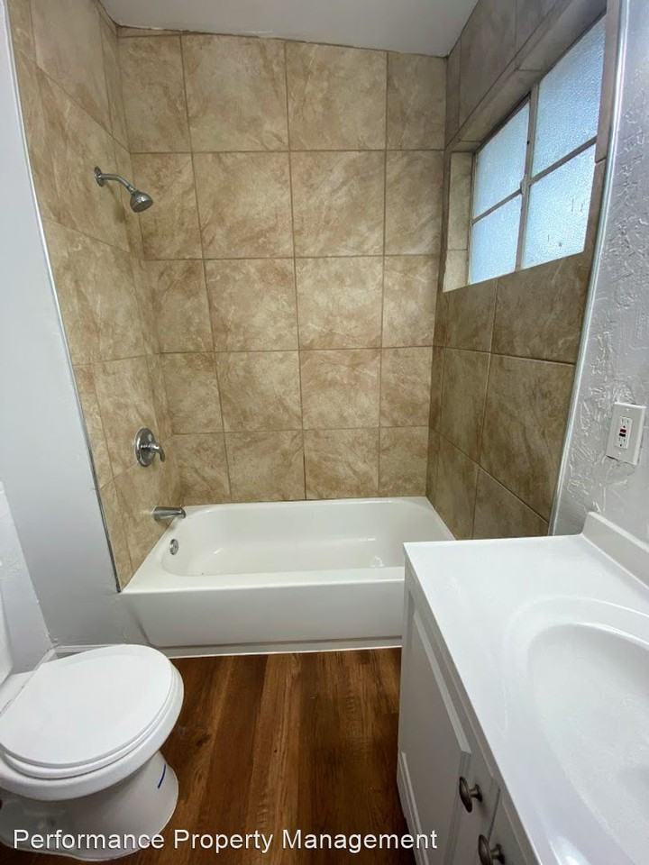 190 Price Street - Photo 3 of 9