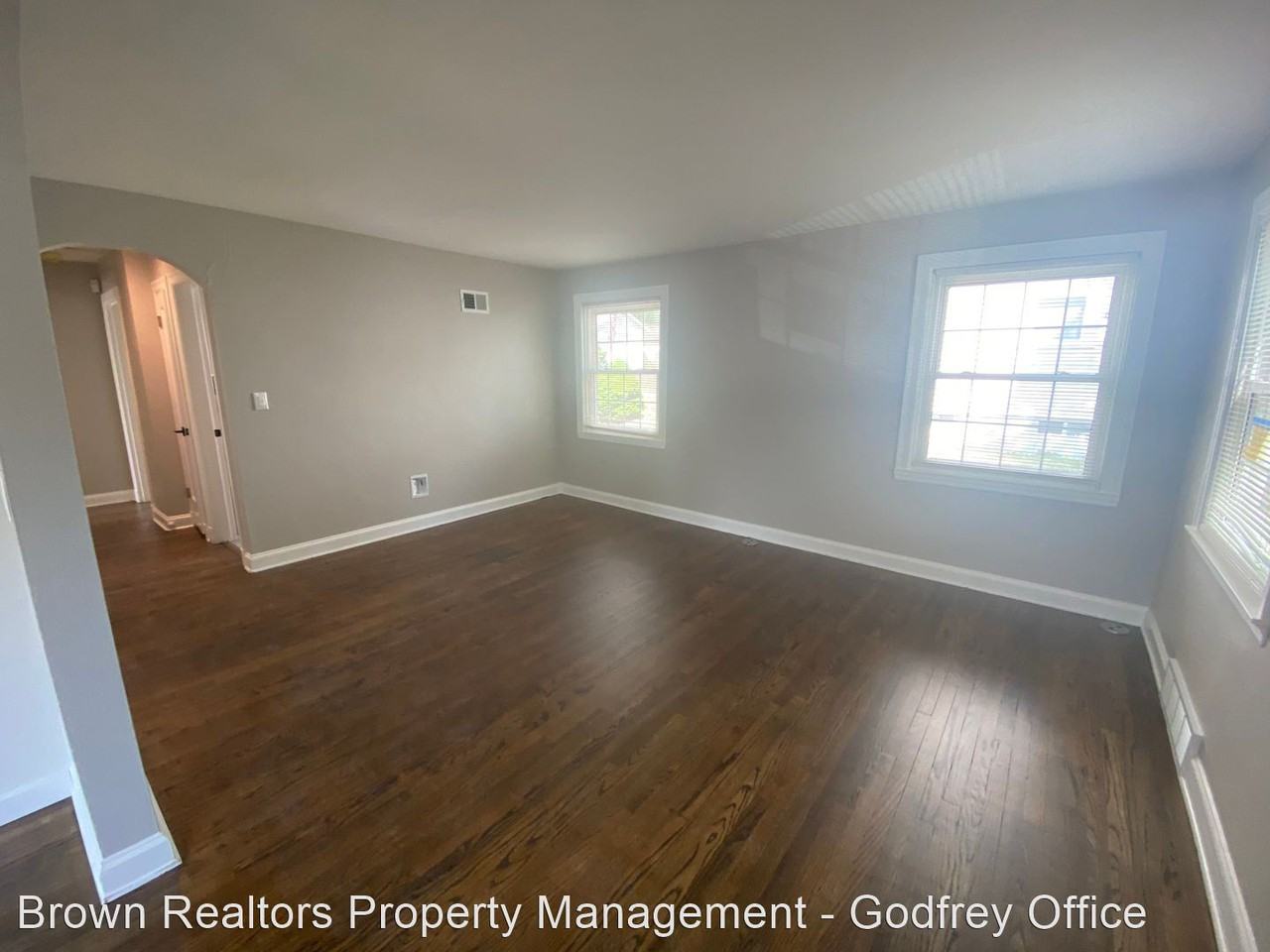 1114 Mcpherson Ave - Photo 3 of 15