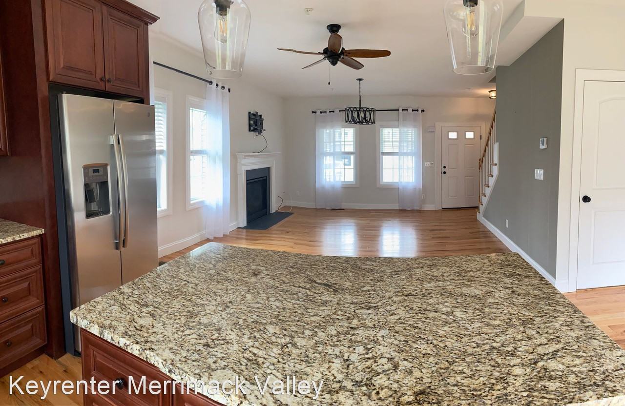 9 Bicknell Cir - Photo 3 of 28