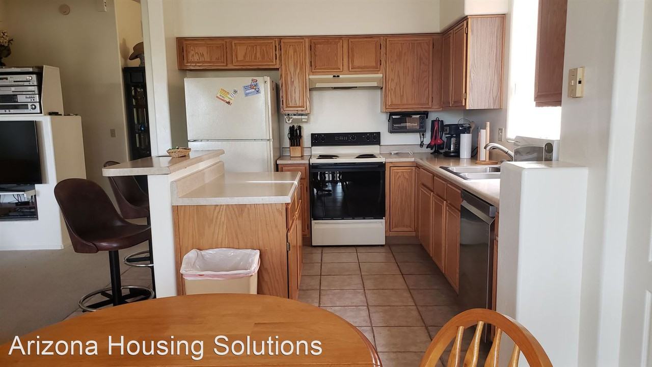 6525 N Shadow Bluff Dr - Photo 2 of 37