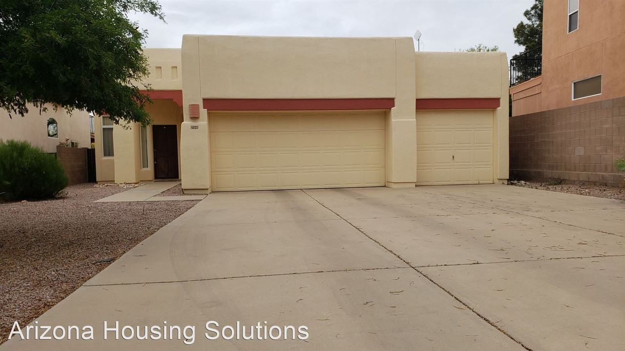 6525 N Shadow Bluff Dr - Photo 3 of 37