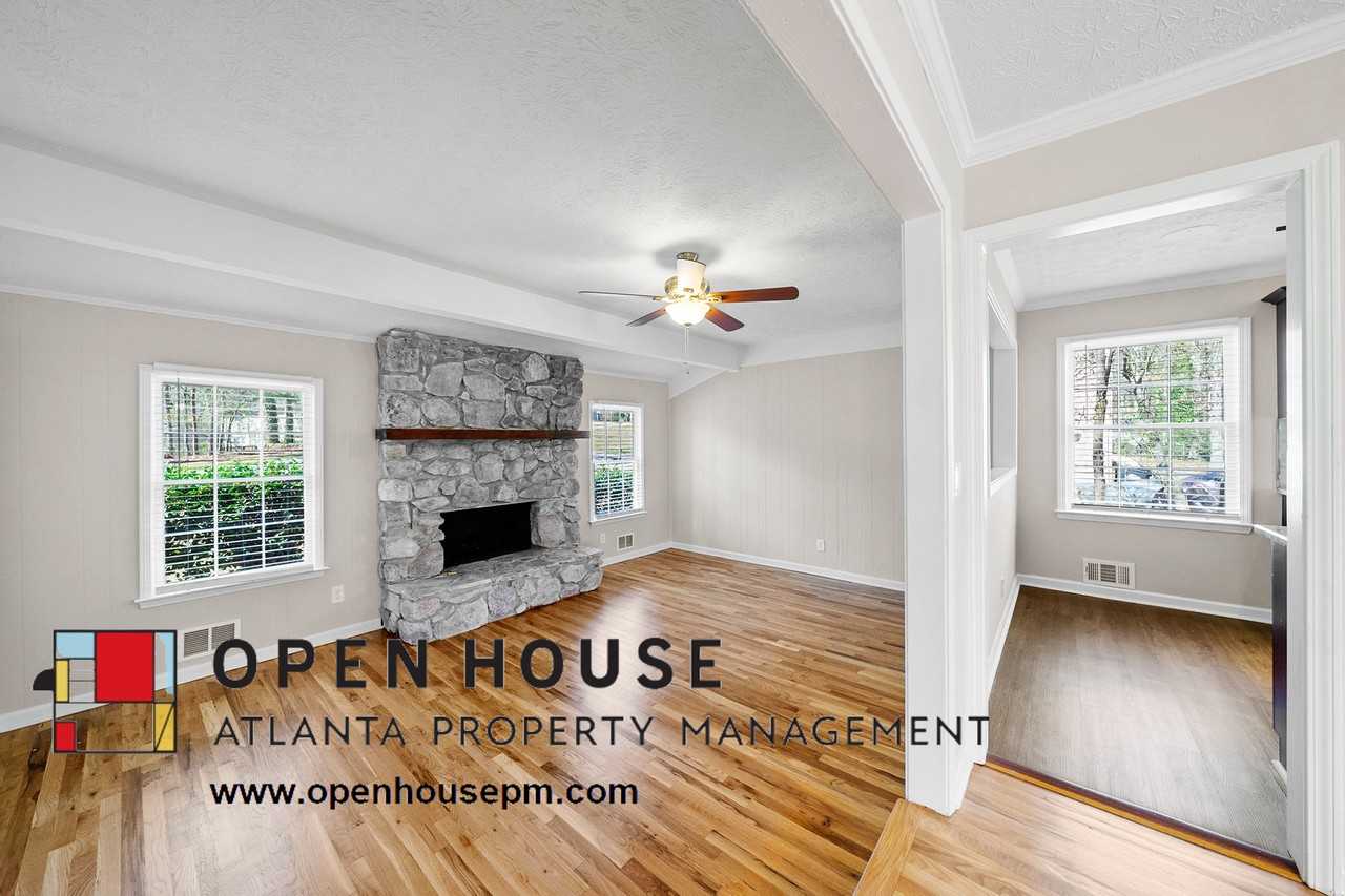 3575 Brookhill Cir - Photo 3 of 13