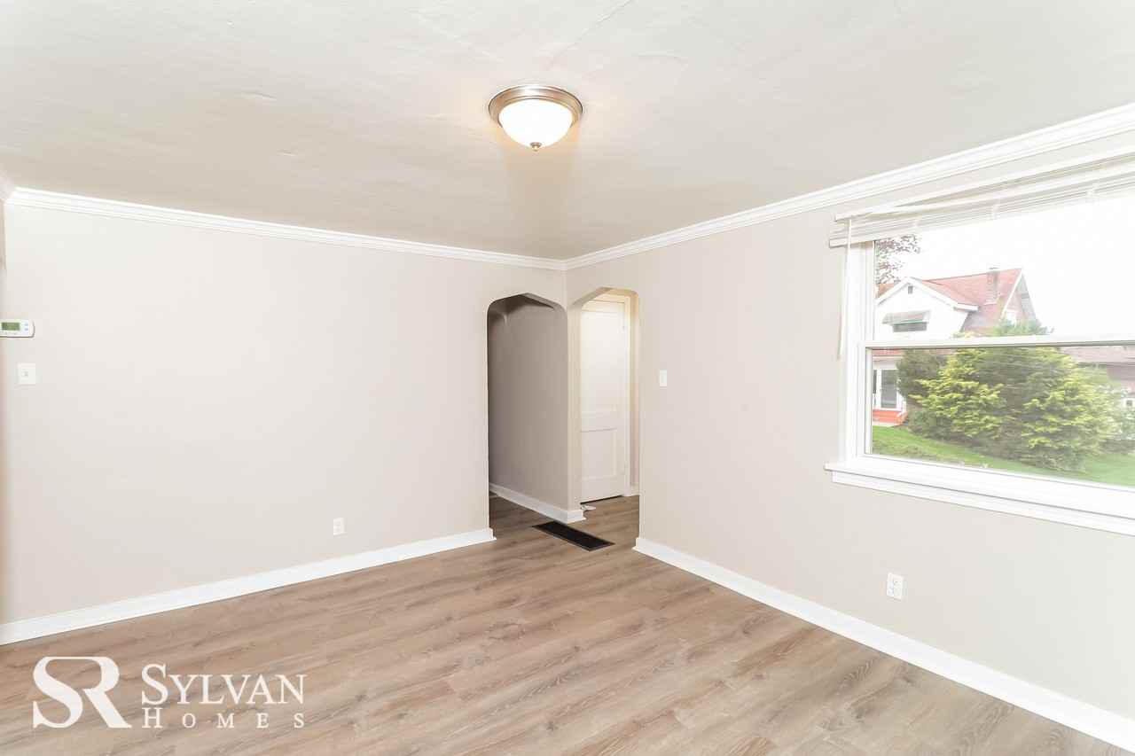 246 Highland Ave - Photo 2 of 14