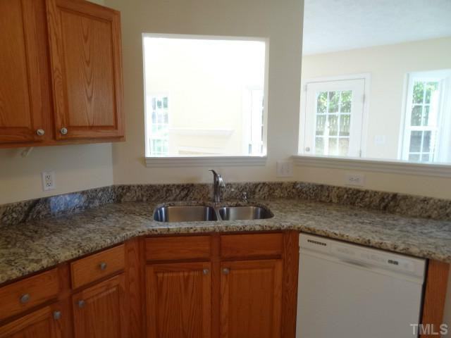 5015 Bridgewood Dr - Photo 7 of 15