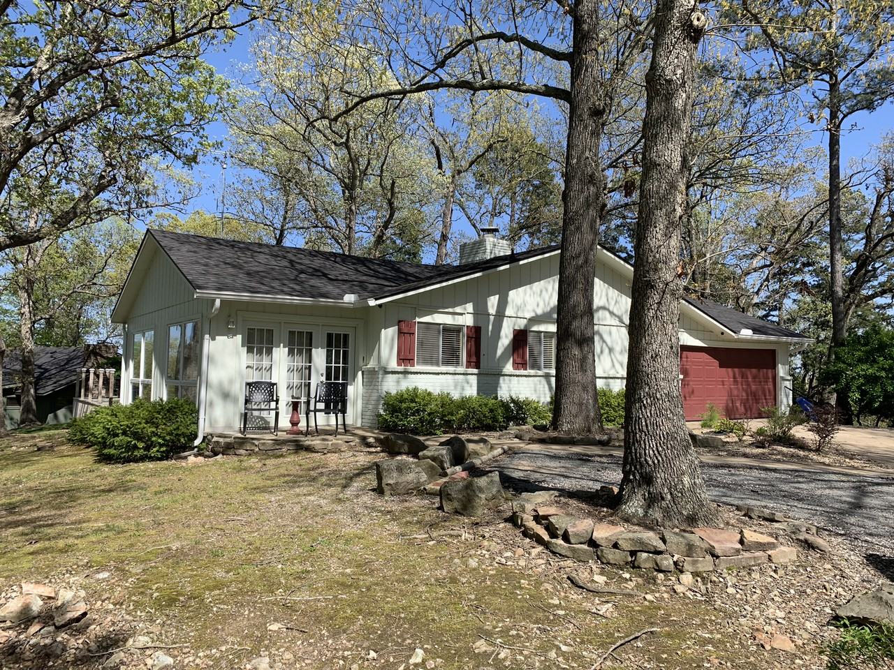 5 Clarice Dr - Photo 3 of 27