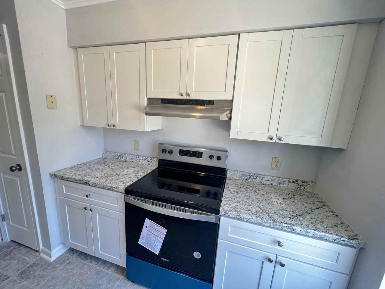 7123 Meadow Park Ave - Photo 3 of 11