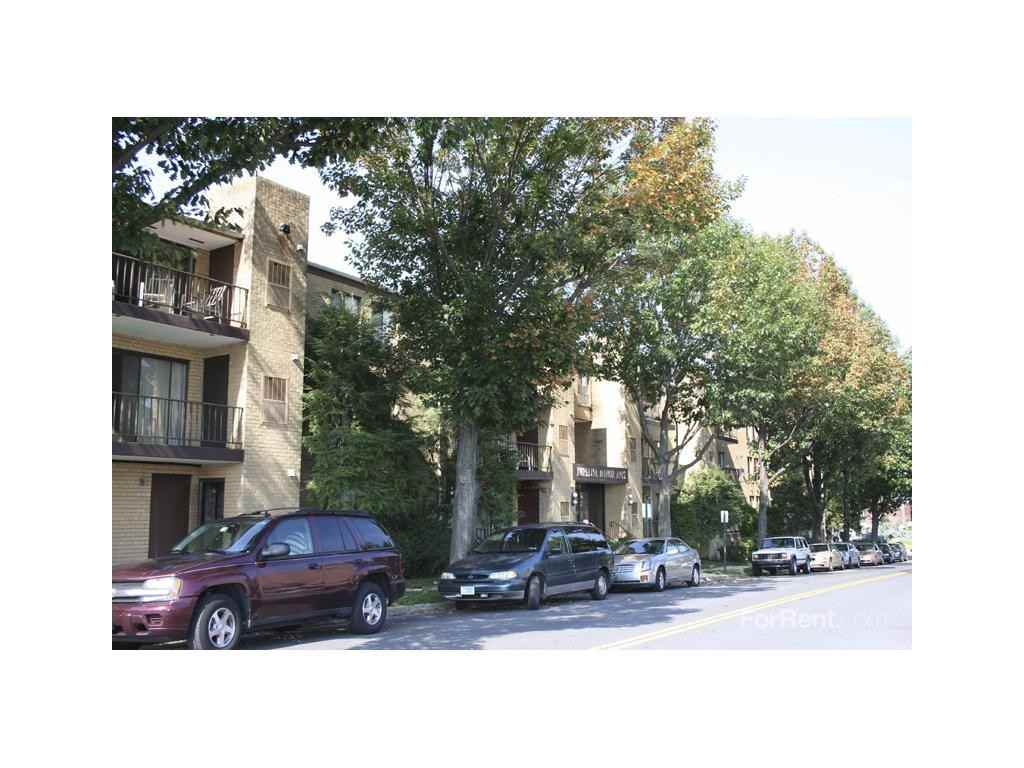 Imperial Manor - Photo 2 of 9