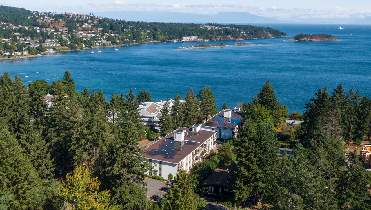 Debaren Apartments - Photo 2 of 8