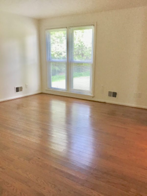 6801 Chepstow Ct - Photo 7 of 50