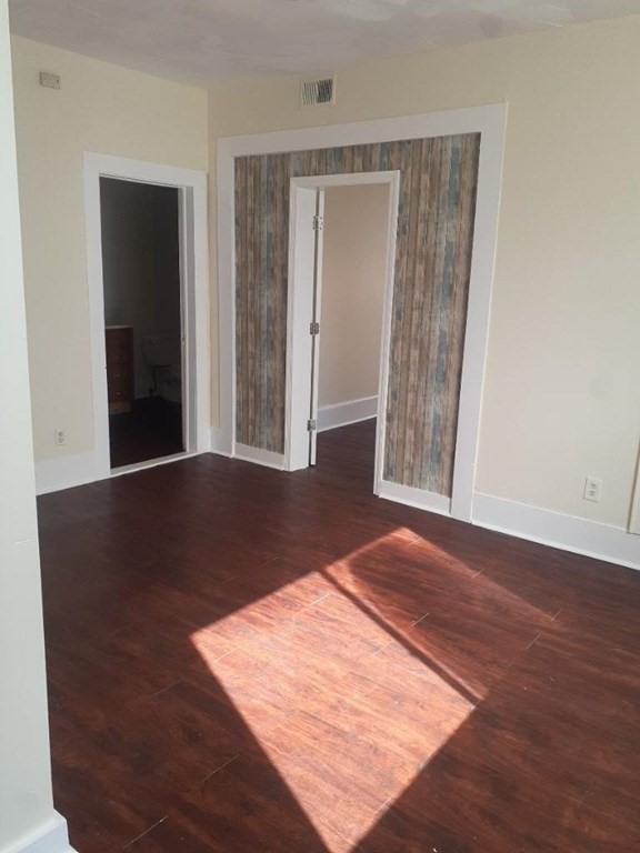 68 Harvard St #1F - Photo 3 of 7