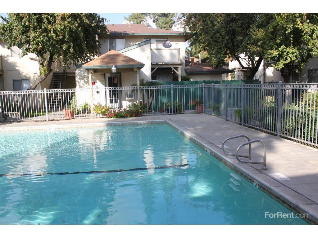 Vineyard Apartments - Photo 2 of 10