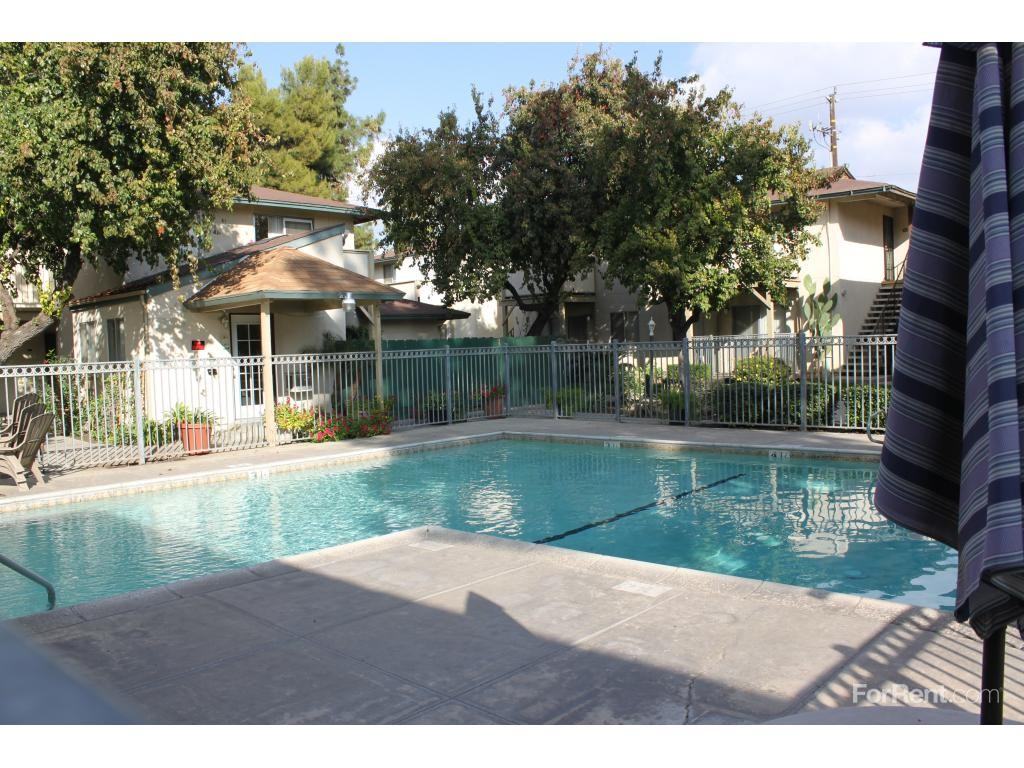 Vineyard Apartments - Photo 3 of 10