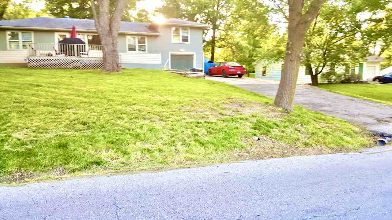 Indiana Ave, Kansas City, MO 64132 Room for $450/month - Zumper