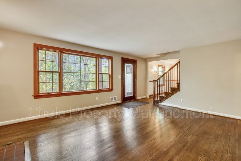 2325 Highland Ave - Photo 3 of 36