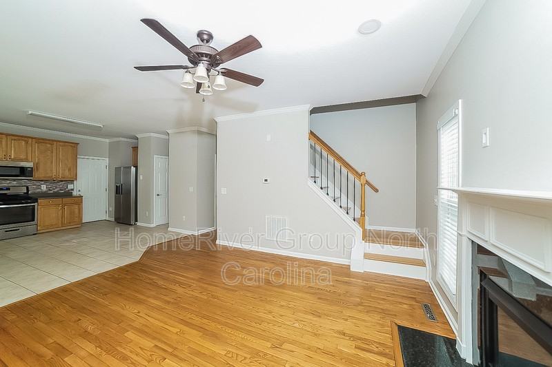 5137 Ivystone Ln - Photo 3 of 18