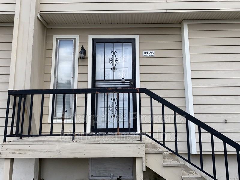 8176 Harley St - Photo 3 of 32