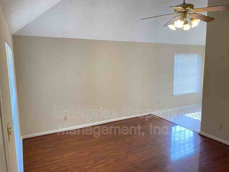 3794 Walden Meadow Dr - Photo 4 of 25