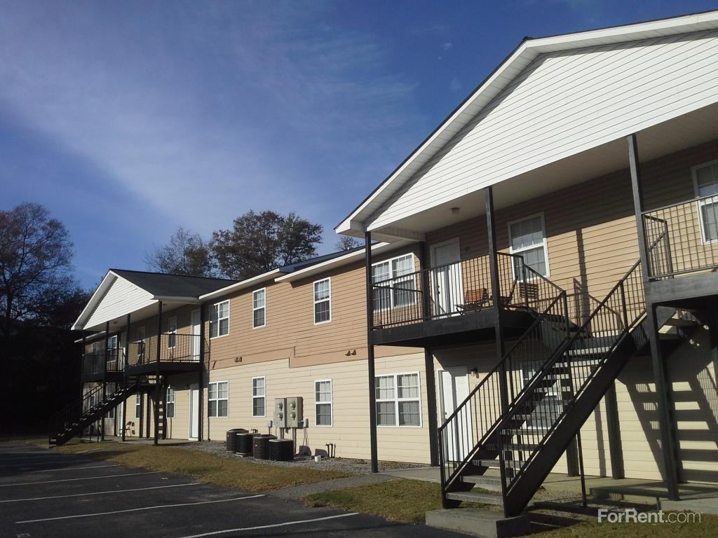 Seasons Apartments - Photo 2 of 6