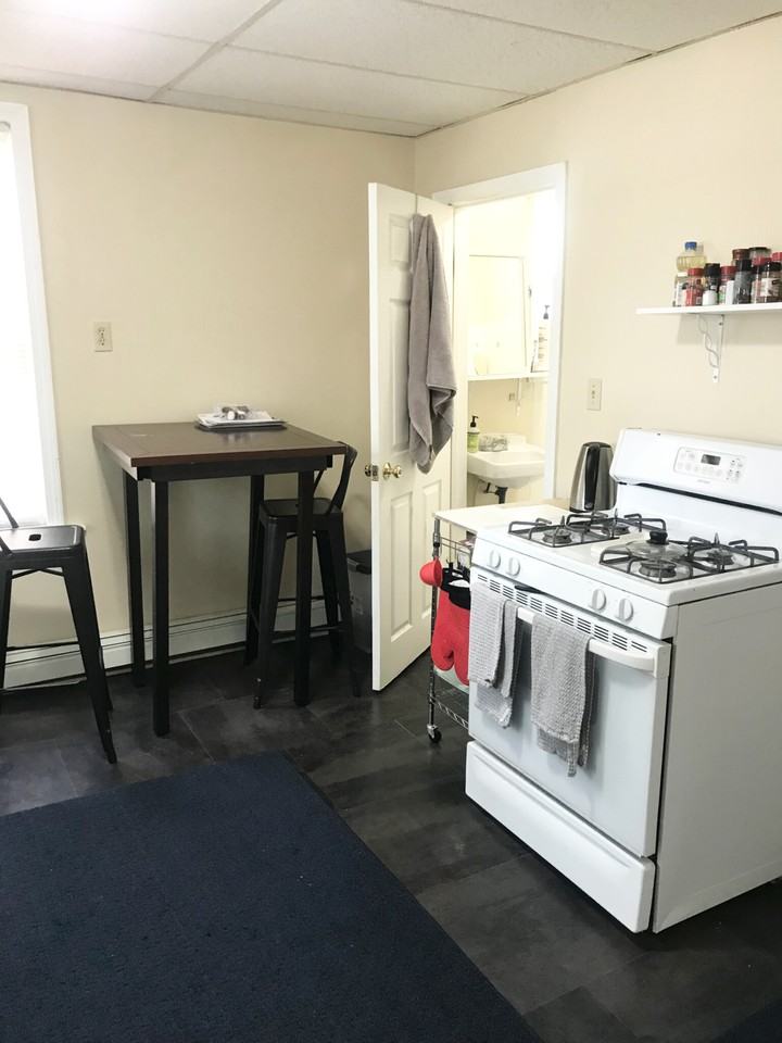 160 Otis St #2 - Photo 3 of 16