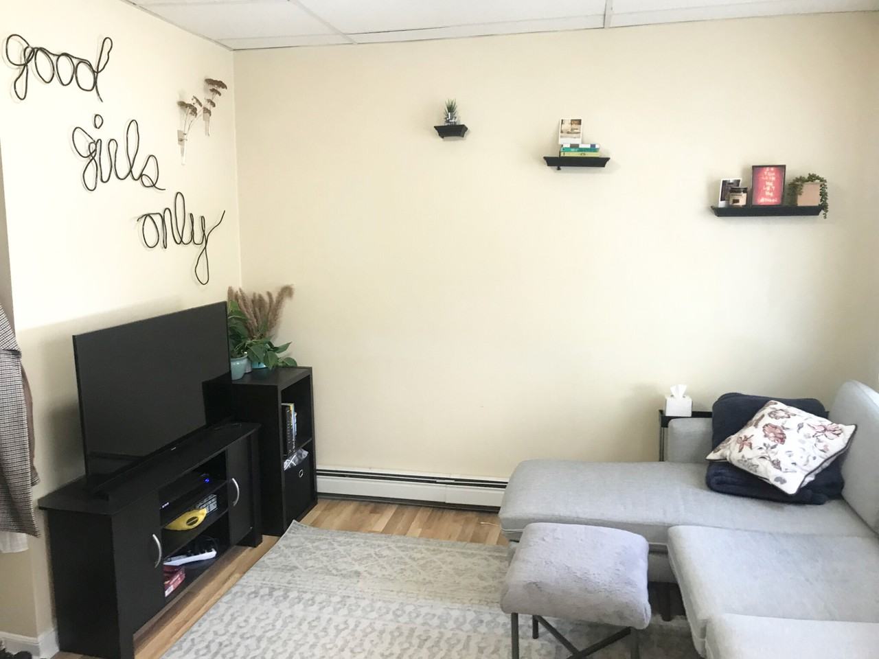 160 Otis St #2 - Photo 6 of 16