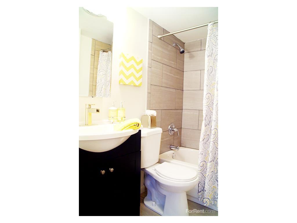 2955 Madison Road Apartments - Photo 3 of 3