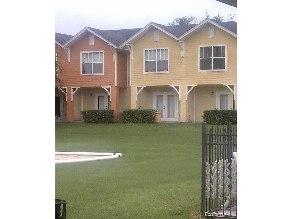 Club Wildwood Apartments - Photo 3 of 7